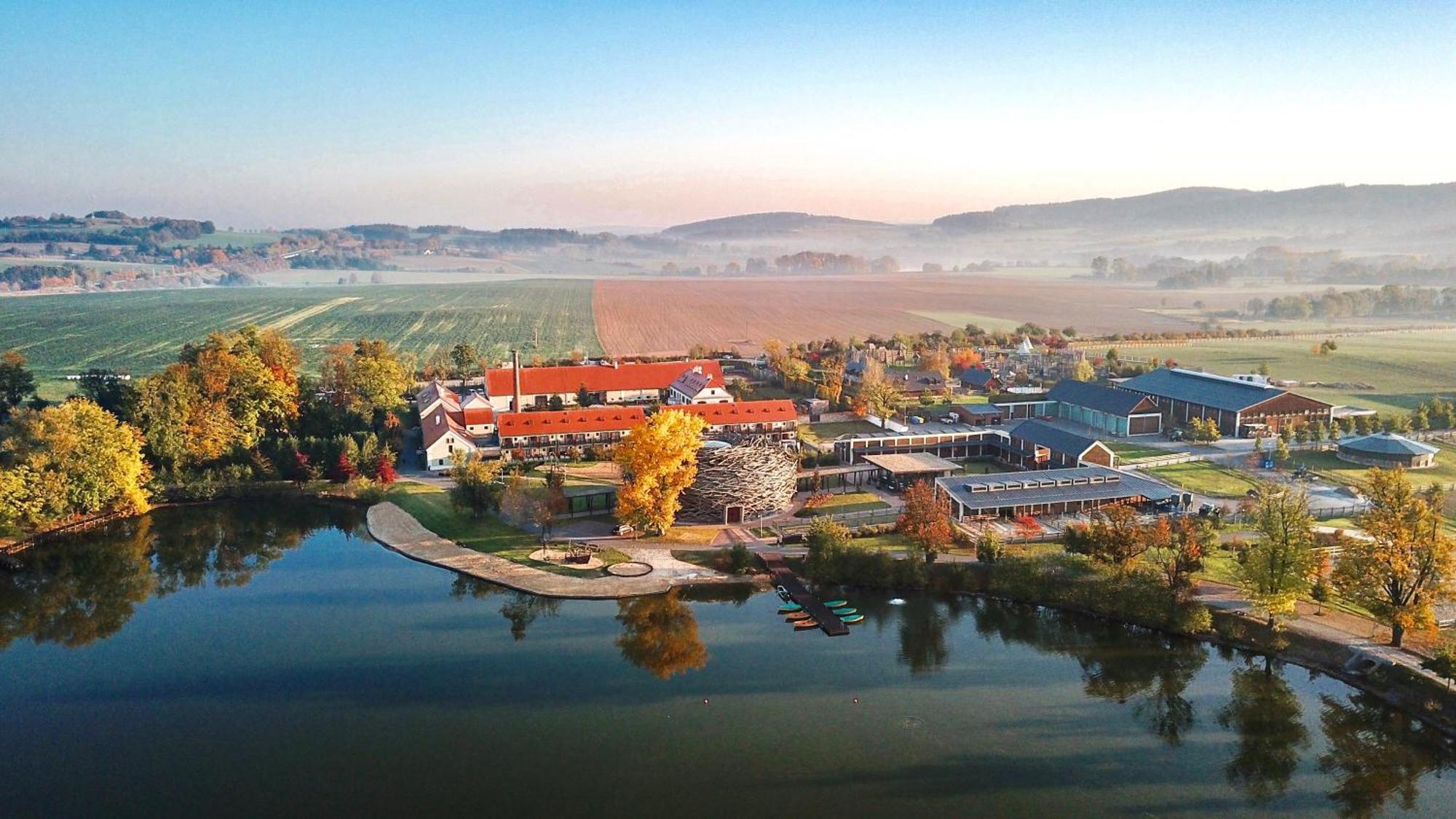 Resort Čapí Hnízdo Olbramovice  Exterior foto